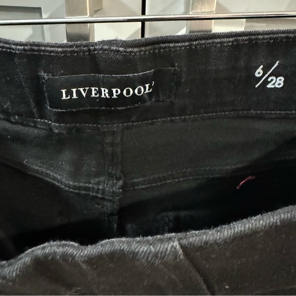 NWT Liverpool Black Pull On Size 6/28 Skinny Jeans - Picture 3 of 7